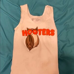 HOOTERS GIRL WHITE UNIFORM TANK